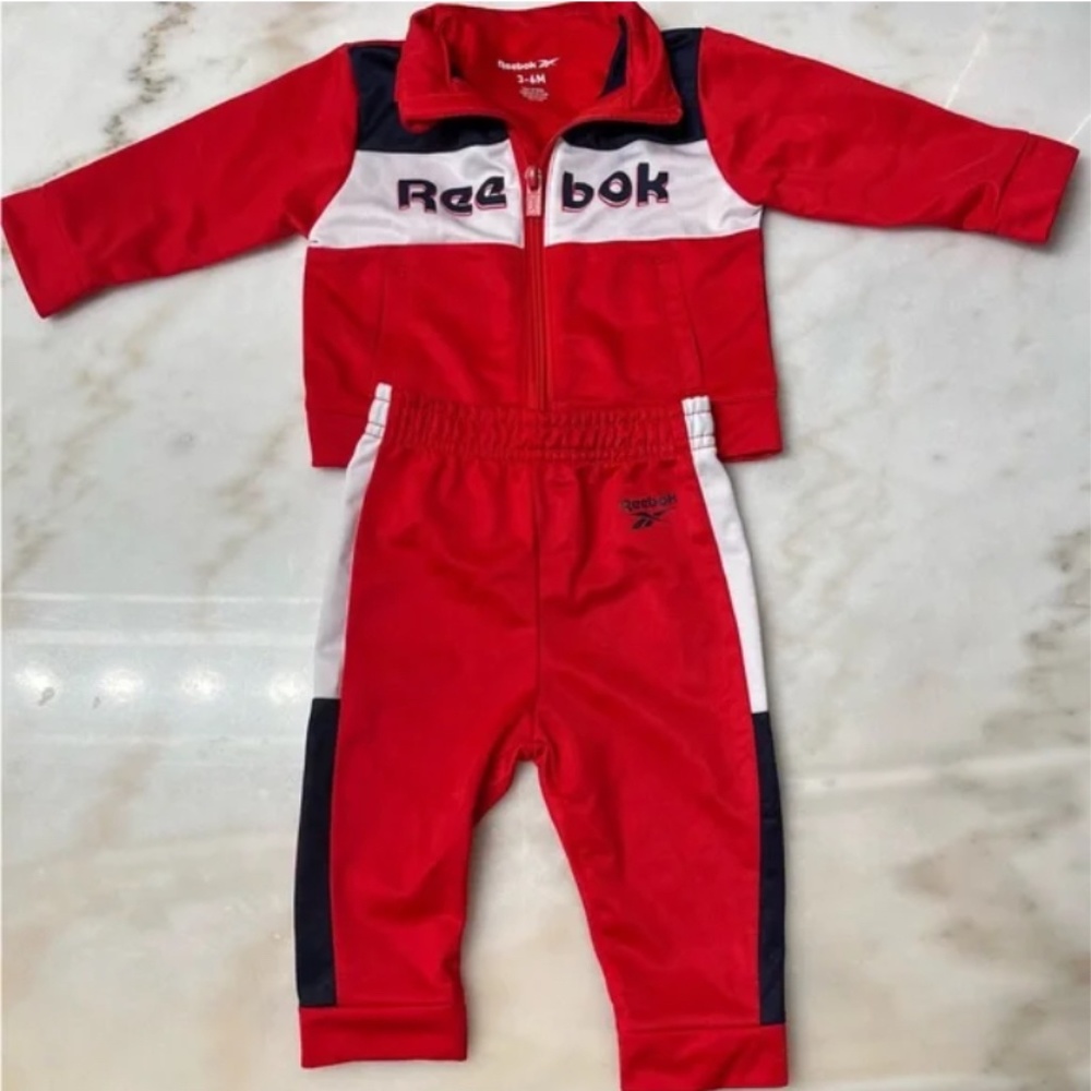 Reebok Infant Track suit size 3-6 M Reebok